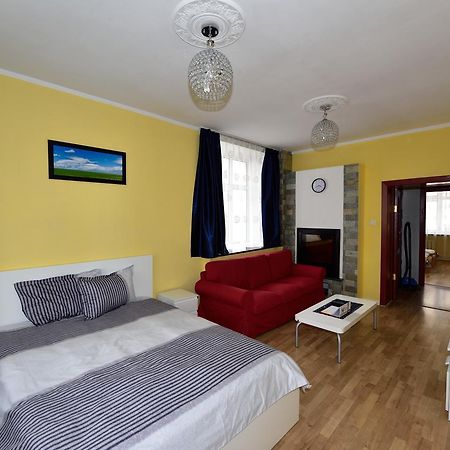 Brilliant Location 1 Apartment อูลานบาตอร์ ภายนอก รูปภาพ